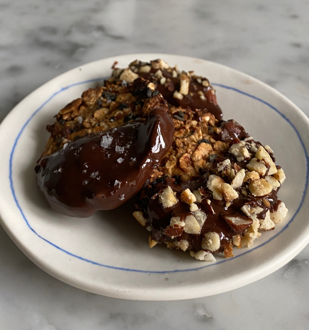 Gingerbread Oat Cookies