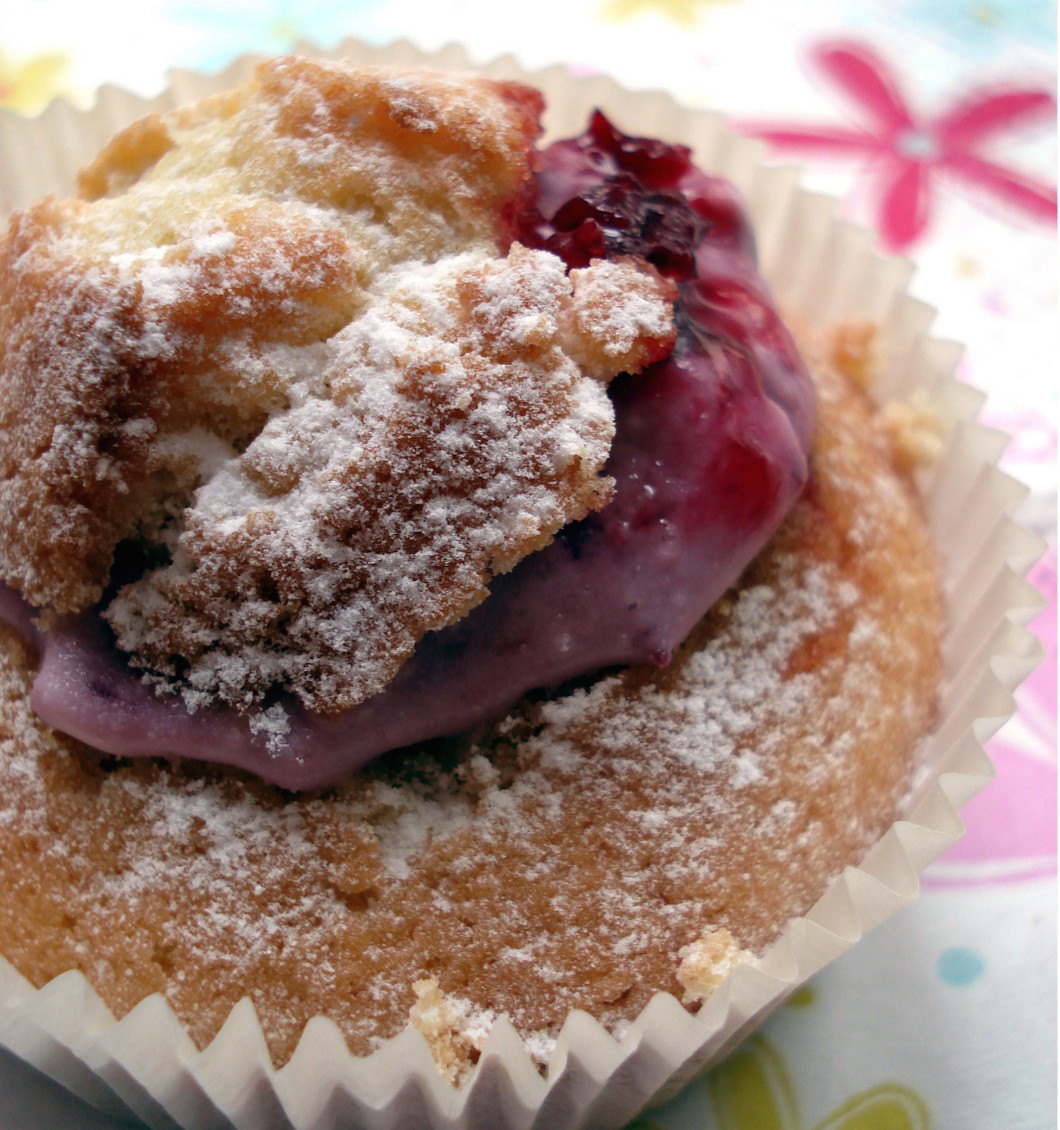 30 minutes Fairy Cakes without butter { Video} | Fairy Cupcakes